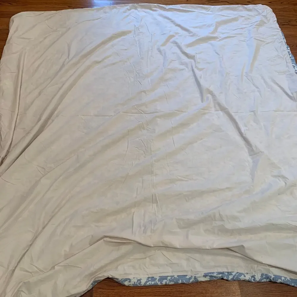 Pottery Barn Jacquard Medallion Duvet Cover w/ Two Standard Shams | Full/Queen - Picture 7 of 16